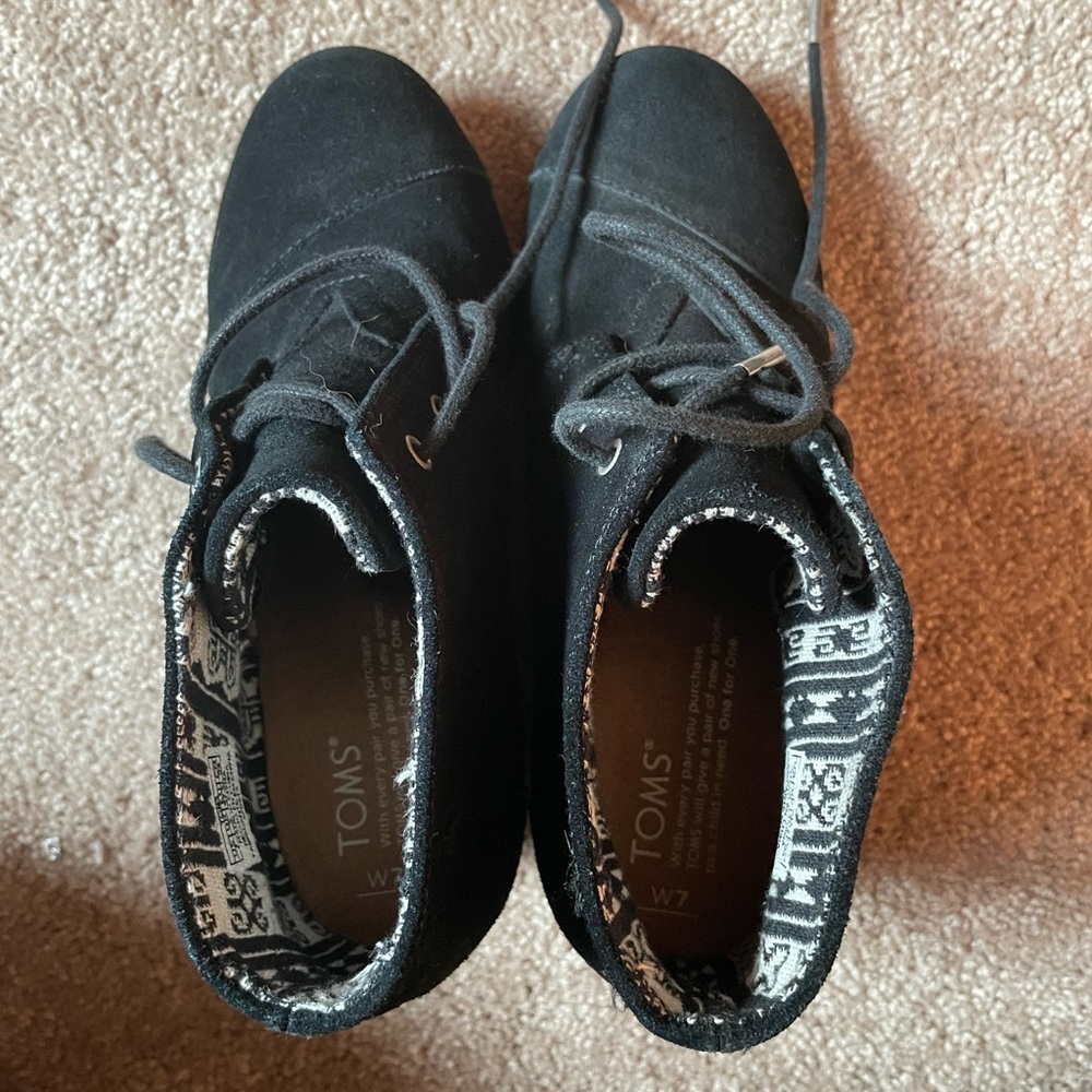 Gently used Tom wedges